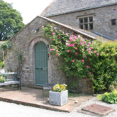 Hall Villa