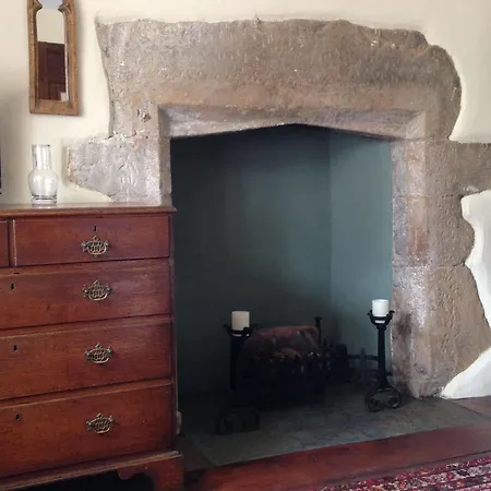 Hall Villa *