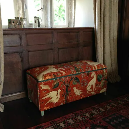 Hall Villa